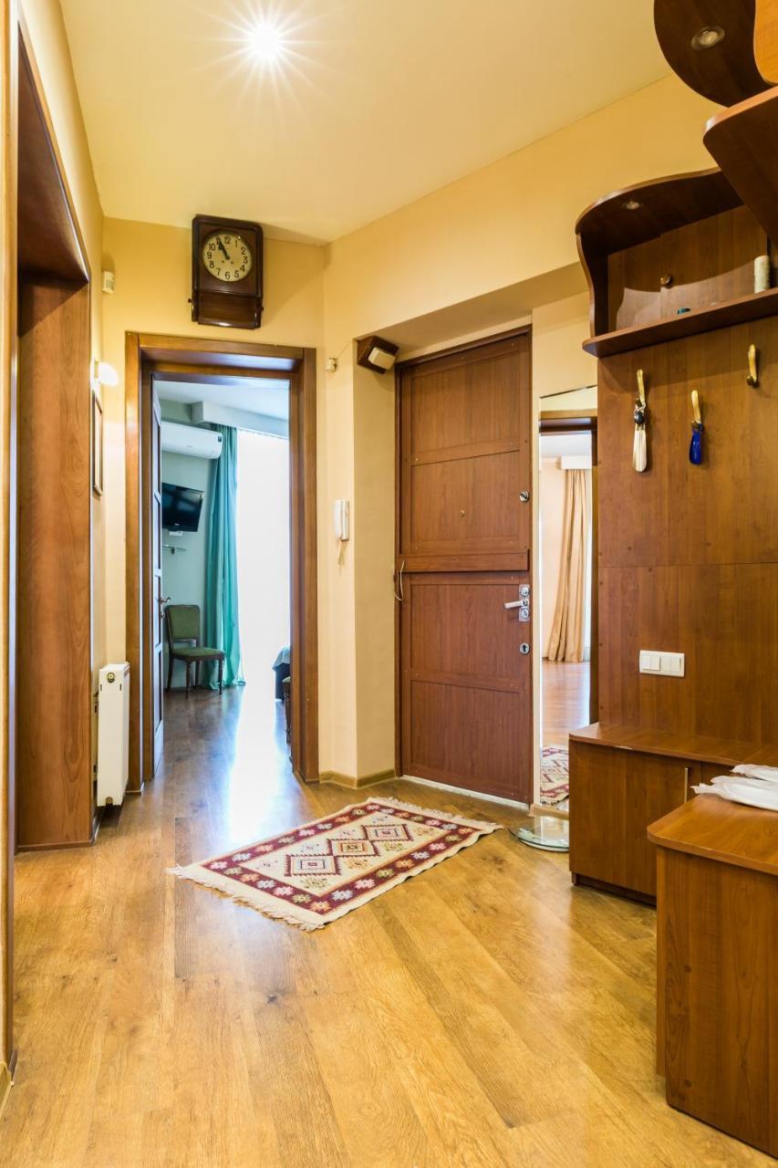 Apartment At 12 Baratashvili Street Tbilisi Exterior photo